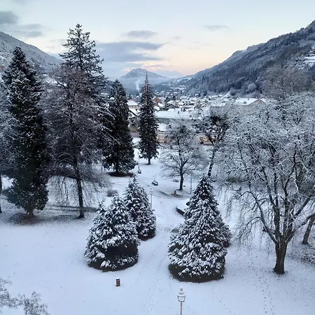 法国之地 - 锦绣公寓式酒店 公寓式酒店 阿勒瓦尔