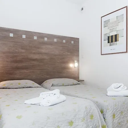 Aparthotel Terres De France - Le Splendid