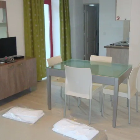 Terres De France - Le Splendid 3*