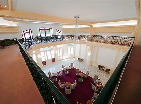 法国之地 - 锦绣公寓式酒店 公寓式酒店 阿勒瓦尔