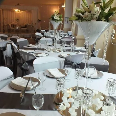Aparthotel Terres De France - Le Splendid 3*